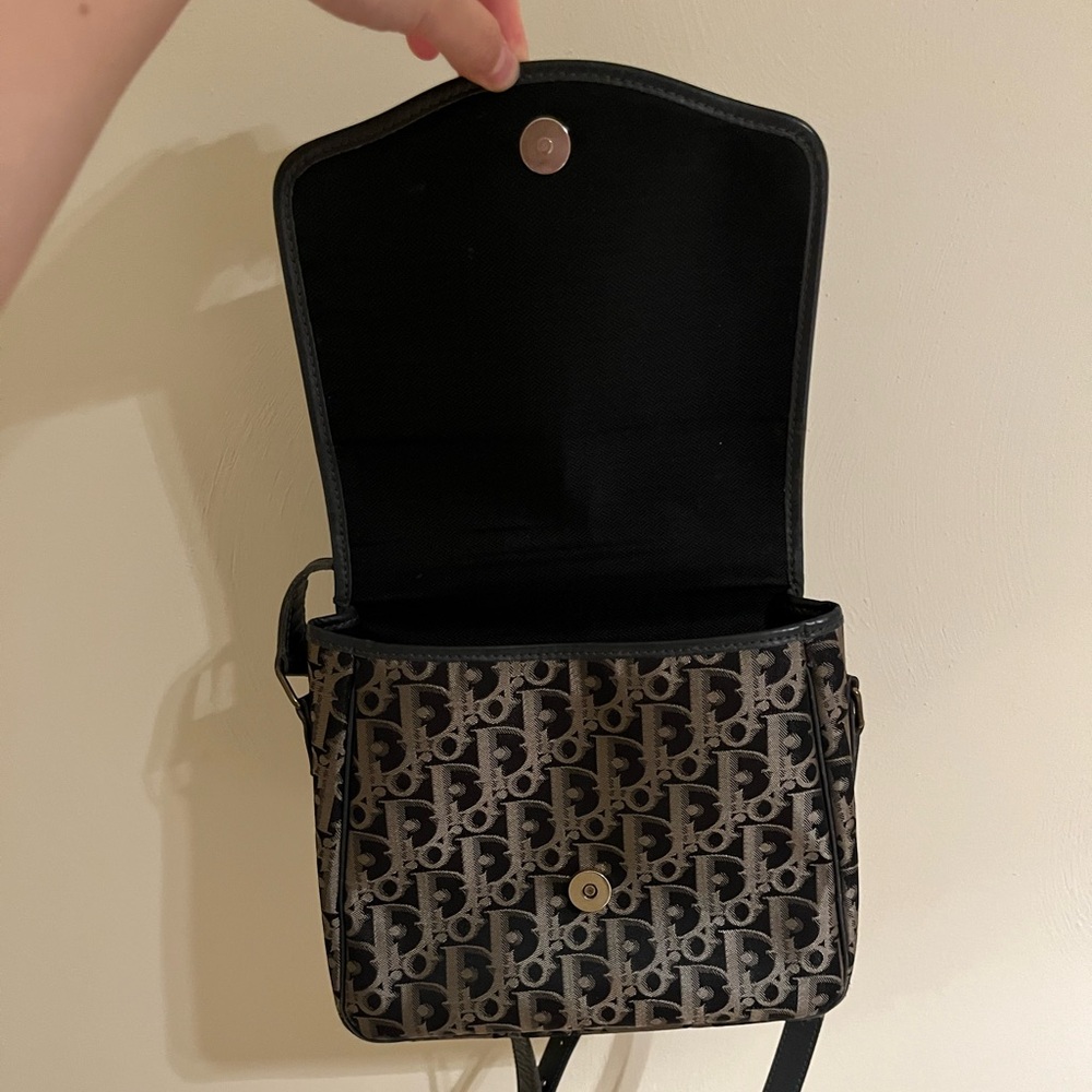 EUC Christian Dior Signature Oblique Pattern Crossbody Bag - Picture 7 of 10